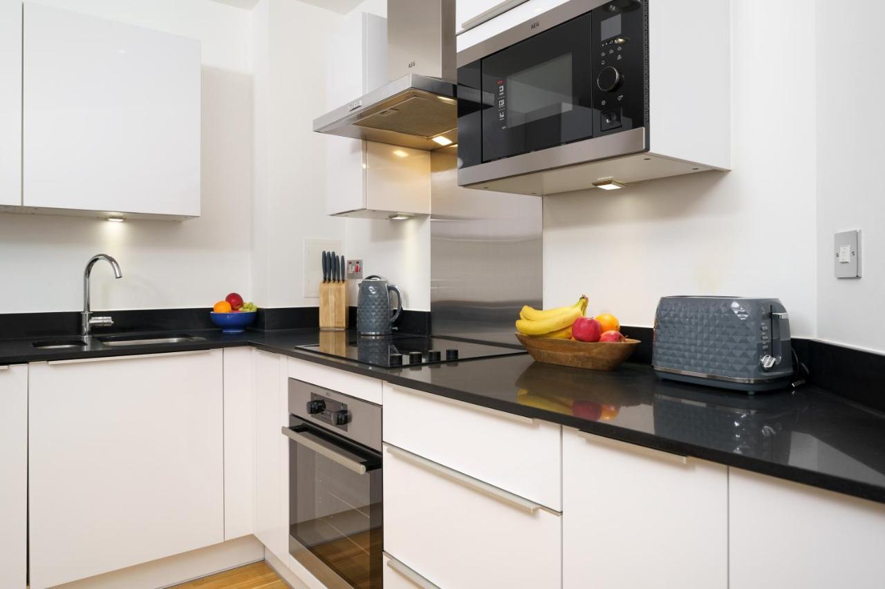 1 Bed Flat Near Canary Wharf, O2 London Exterior photo