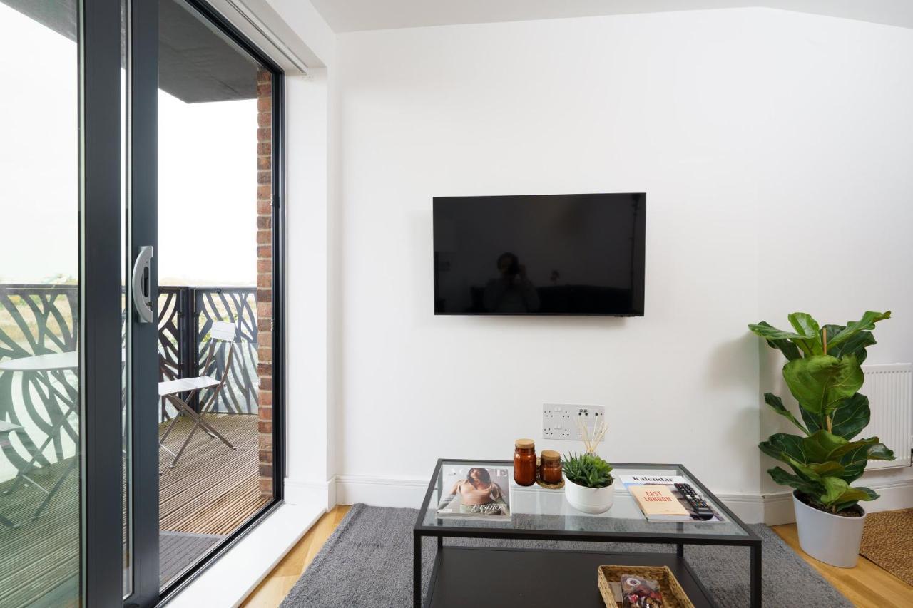 1 Bed Flat Near Canary Wharf, O2 London Exterior photo